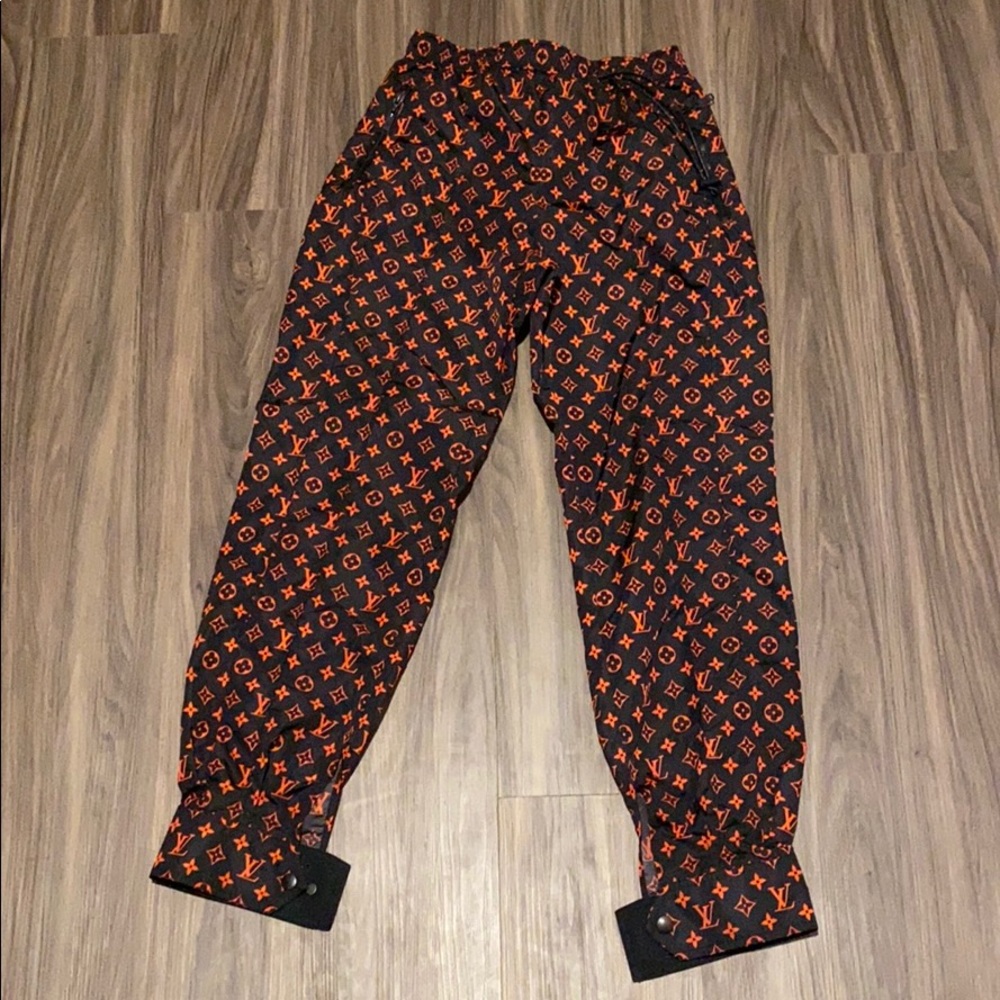 Louis Vuitton Pants